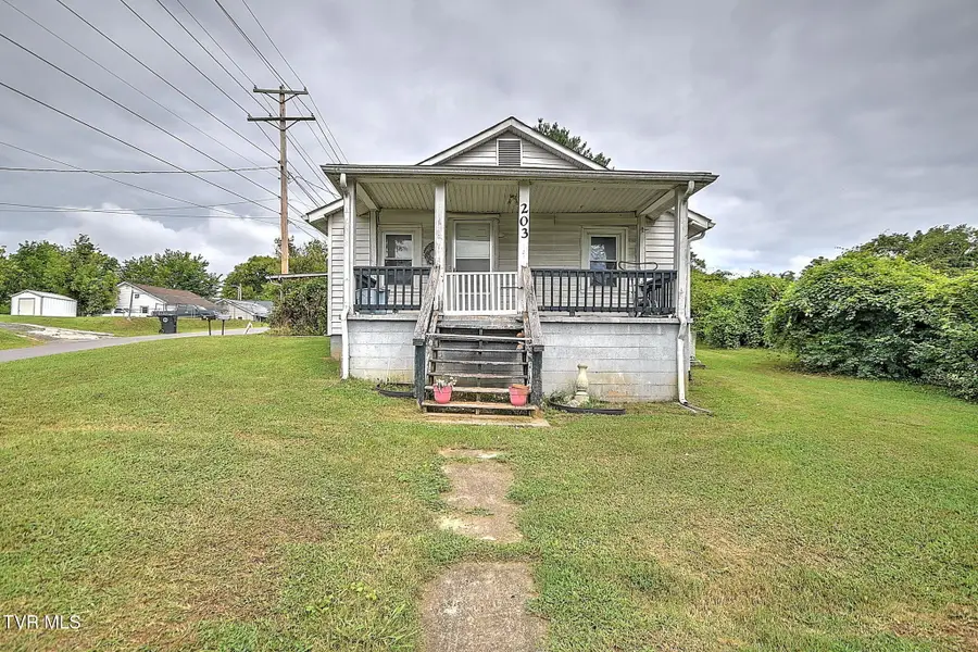 203 East 13th North Street, Morristown, TN 37814 - #2