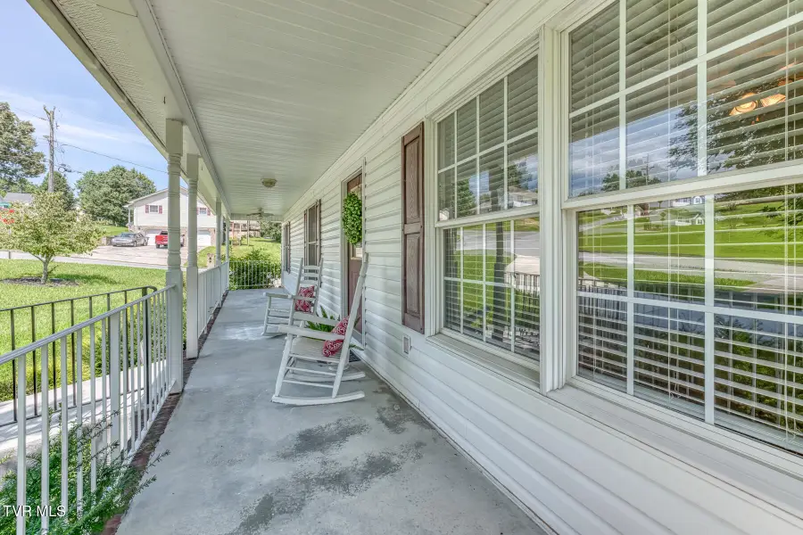 303 Spring House Court, Mount Carmel, TN 37645 - #3