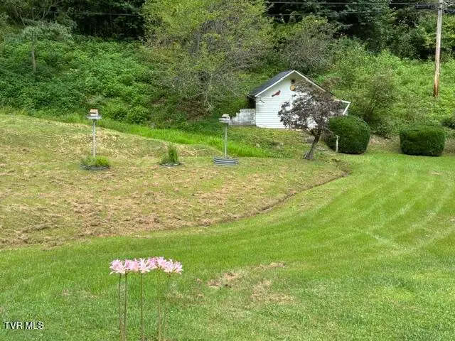 237 April Drive, Clinchco, VA 24226 - #3