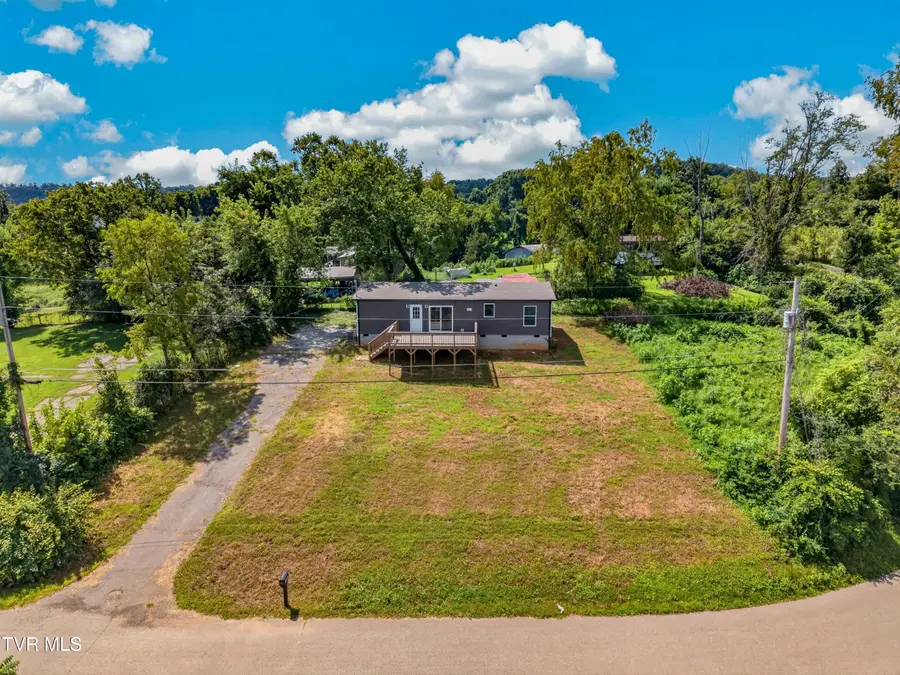 135 Gamble Lane, Lafollette, TN 37766 - #2
