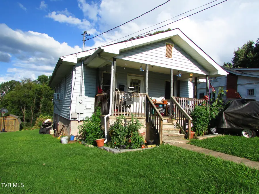 608 South Lynn, Elizabethton, TN 37643 - #3