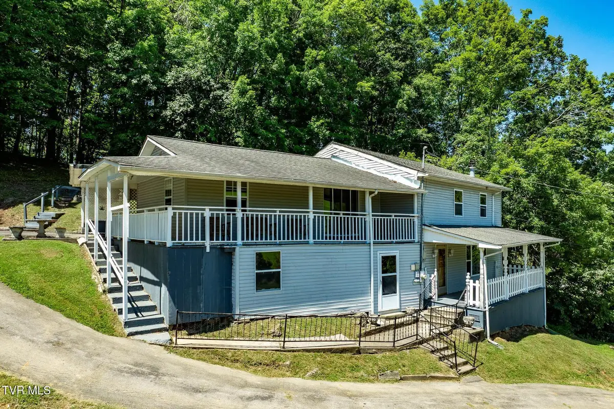 10590 Oak Grove Road, Bristol, VA 24202 - #1