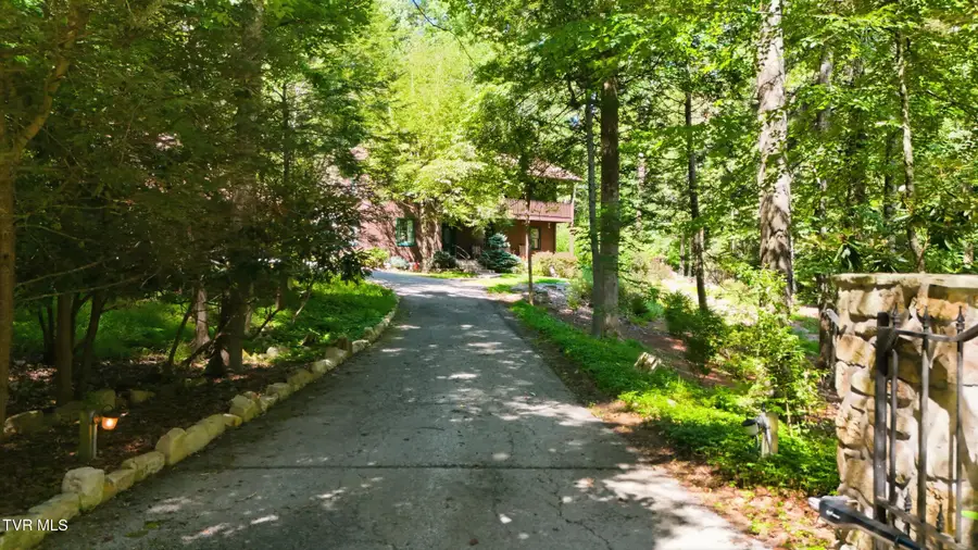 5552 Paramont Road, Wise, VA 24293 - #3