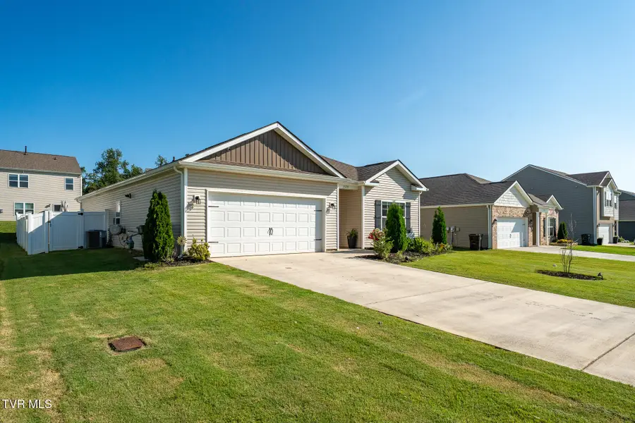 1520 Raccoon Lane, Piney Flats, TN 37686 - #3