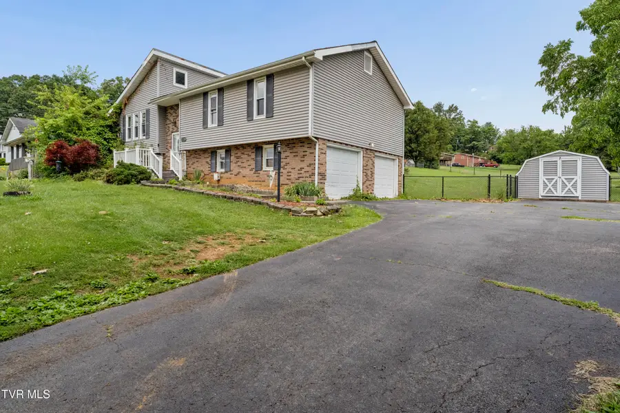 1208 West College Street, Jonesborough, TN 37659 - #2