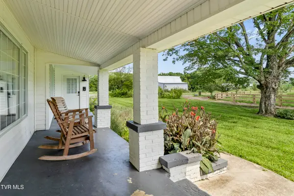 143 Watauga Flats Road, Johnson City, TN 37601