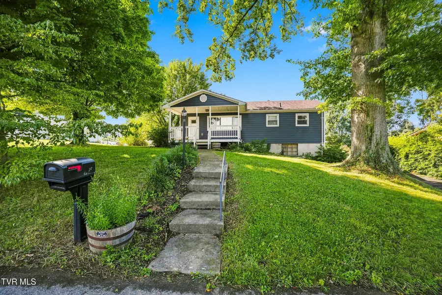 212 Hilltop Drive, Bristol, VA 24202 - #2