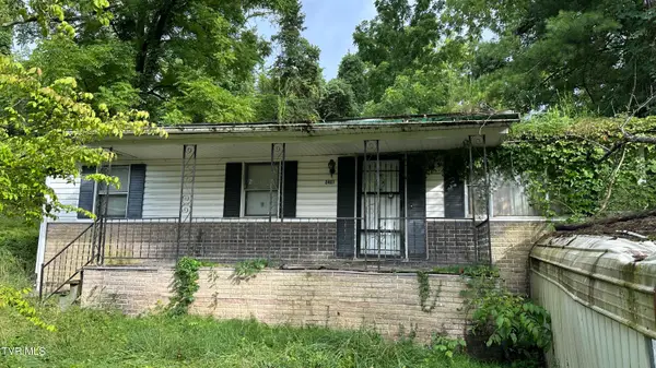 2407 West Walnut Street, Johnson City, TN 37614