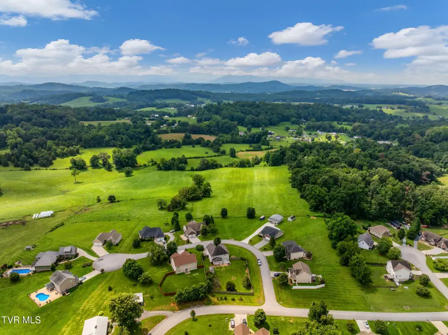 905 Denvers Lane, Piney Flats, TN 37686 - #2