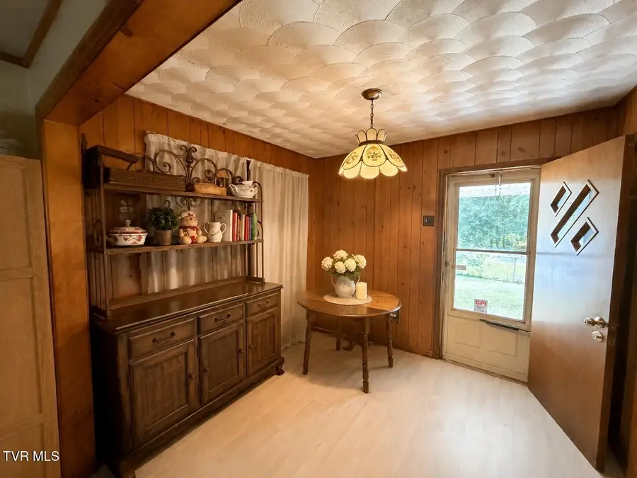 18204 Nordyke Road, Bristol, VA 24202 - #3