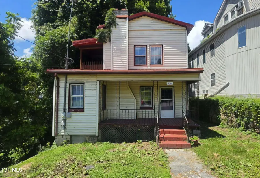 530 Northwest Oak Street, Norton, VA 24273 - #2