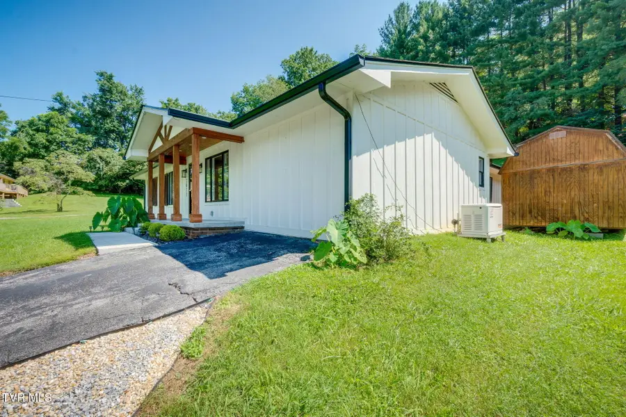 2071 Highway 421, Bristol, TN 37620 - #2