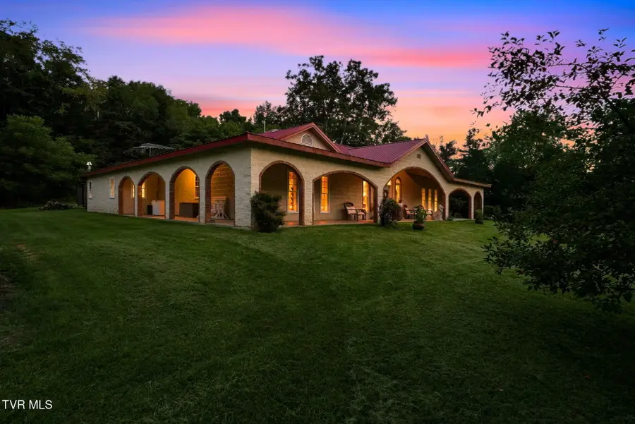 7120 Moccasin Valley Road, Lebanon, VA 24266 - #2