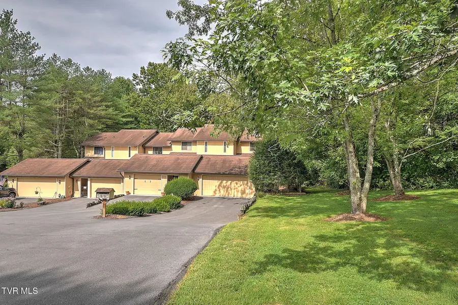 605 Redstone Drive #32, Bristol, TN 37620 - #2