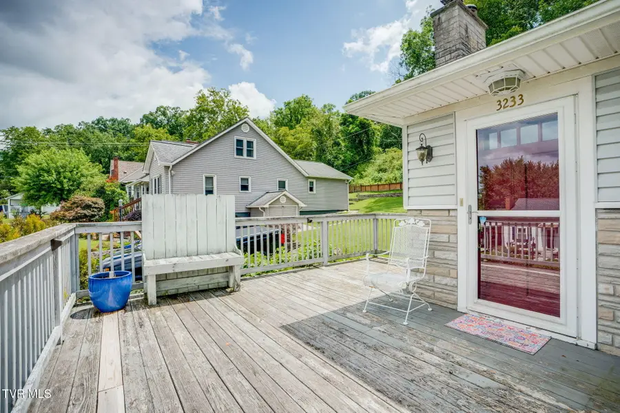 3233 Clover Street, Kingsport, TN 37664 - #3