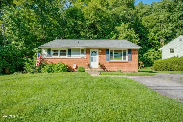325 Ridgewood Drive, Kingsport, TN 37660