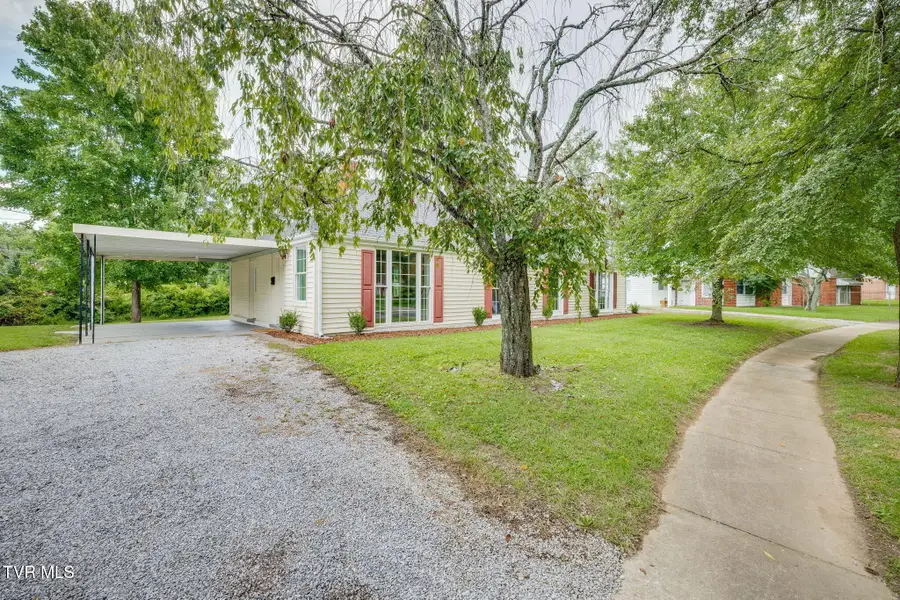 319 Sewanee Avenue, Kingsport, TN 37660 - #2