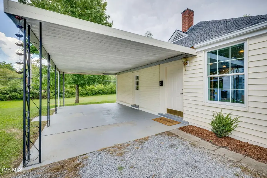 319 Sewanee Avenue, Kingsport, TN 37660 - #3