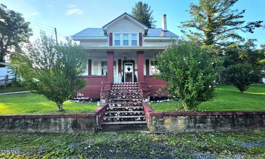 815 East Front Street, Coeburn, VA 24230 - #2