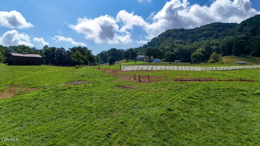 433 California Avenue, Church Hill, TN 37642 - #3