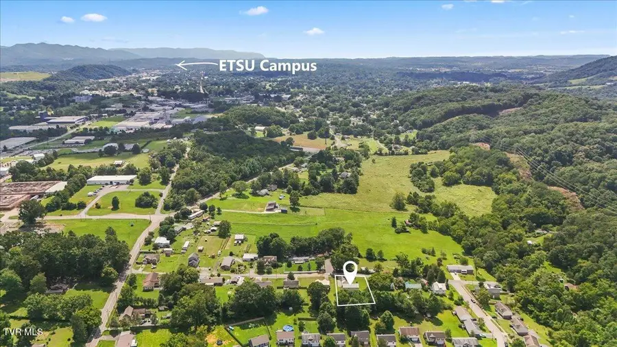 126 Hughes Street, Johnson City, TN 37601 - #2