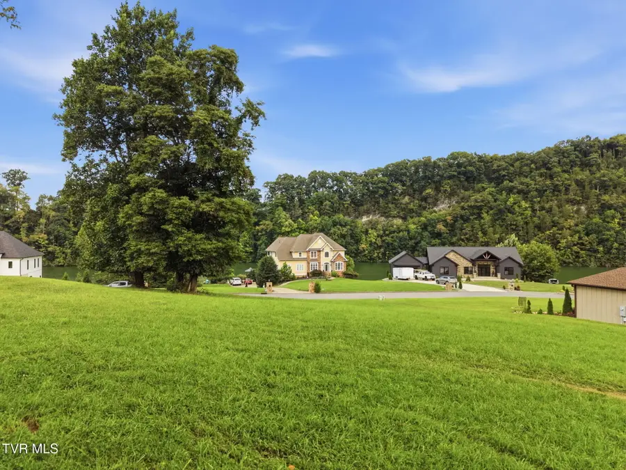 1205 Reynolds Road, Piney Flats, TN 37686 - #3