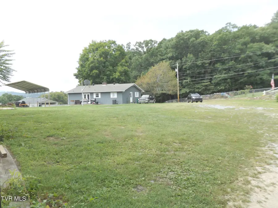 186 Fitzsimmons Hill Road, Elizabethton, TN 37643 - #3