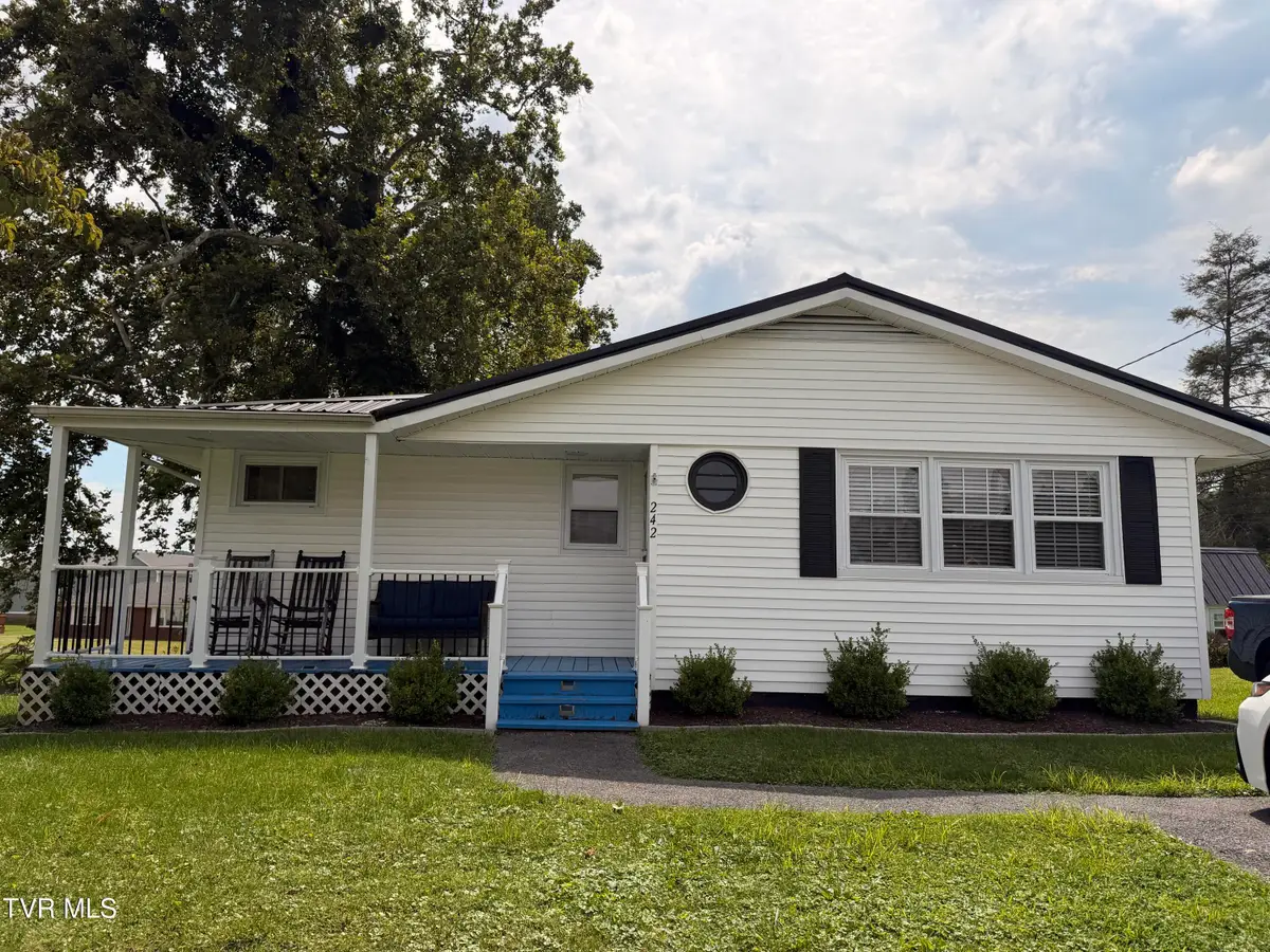 242 Aker Avenue, Chilhowie, VA 24319 - #1