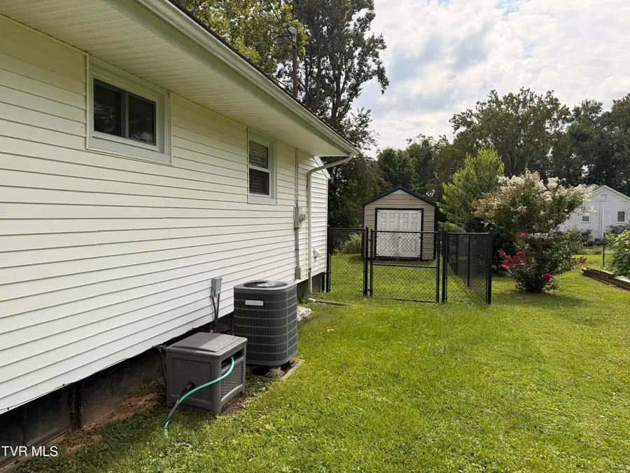 242 Aker Avenue, Chilhowie, VA 24319 - #2