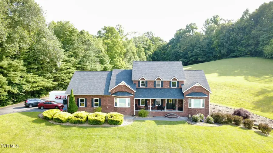 782 Quail Hollow Drive, Elizabethton, TN 37643 - #2
