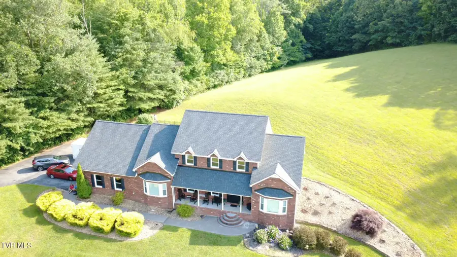 782 Quail Hollow Drive, Elizabethton, TN 37643 - #3