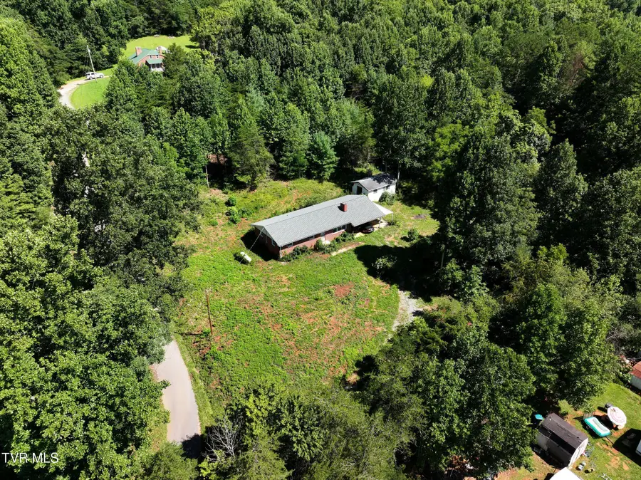 128 Dan Berry Hill Road, Elizabethton, TN 37643 - #2