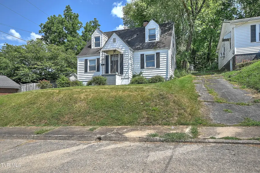 1383 Farragut Avenue, Kingsport, TN 37664 - #2