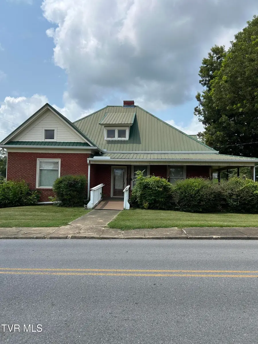 221 North Irish Street, Greeneville, TN 37745 - #2