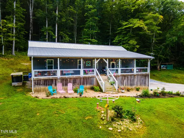 363 Hog Lot Road, Rogersville, TN 37857