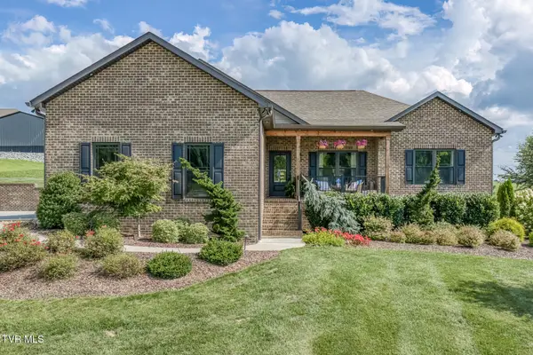 939 North Pickens Bridge Road, Piney Flats, TN 37686