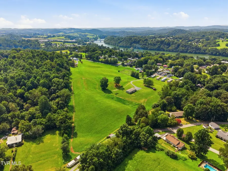 323 Fox Pvt Drive, Bluff City, TN 37618 - #3