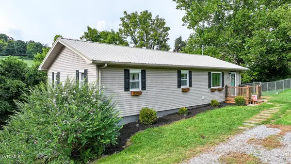 1061 Wilburn Road, Whitesburg, TN 37891