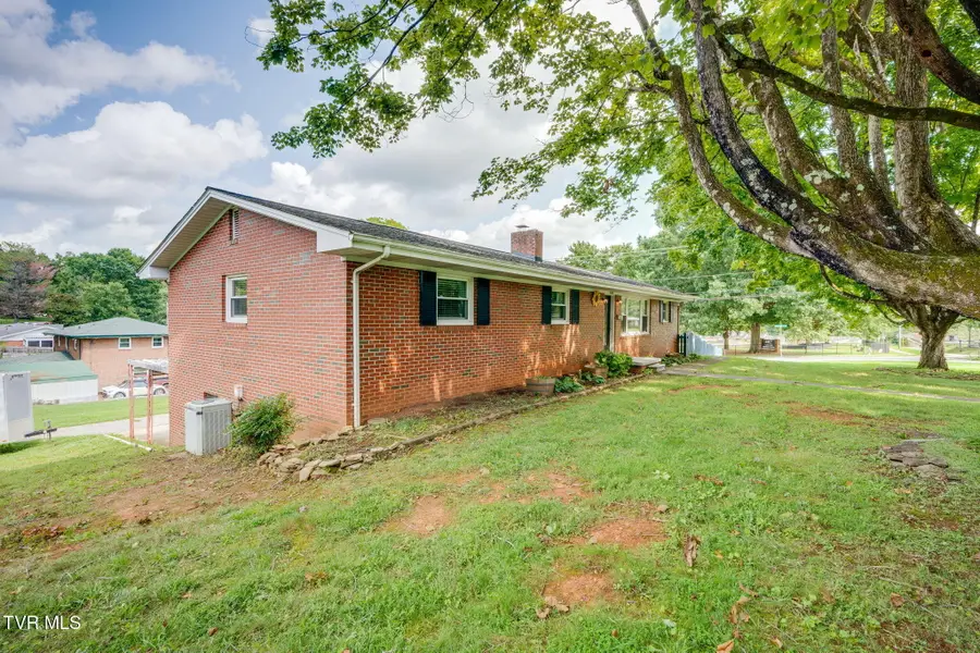 2400 Larkspur Drive, Johnson City, TN 37604 - #3
