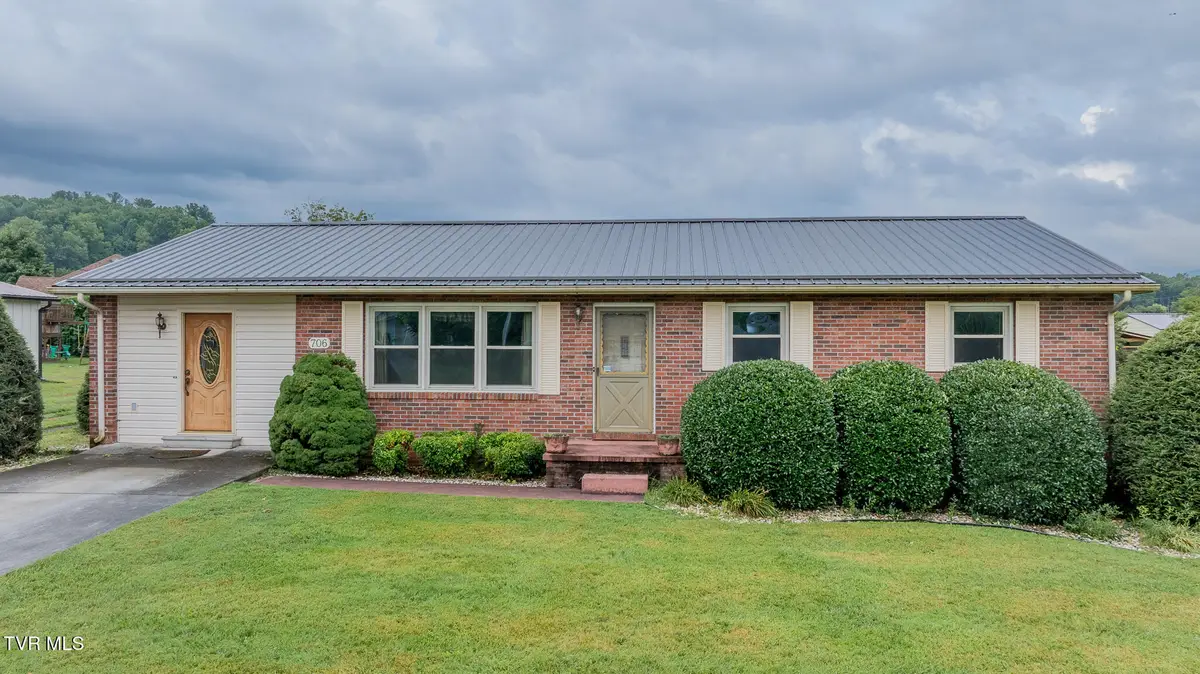 706 9th Street, Erwin, TN 37650 - #1