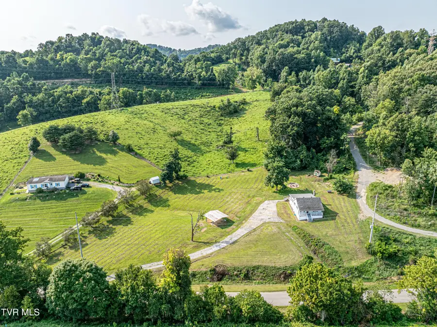 9025 Nininger Road, Bristol, VA 24202 - #2
