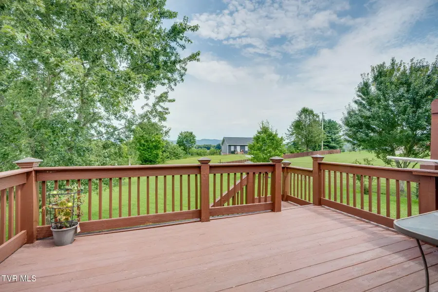 521 Ridgecrest Road, Jonesborough, TN 37659 - #2