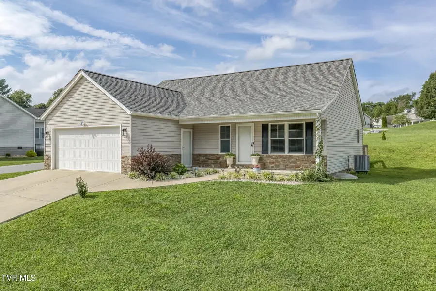 211 Brighton Place, Bristol, TN 37620 - #2