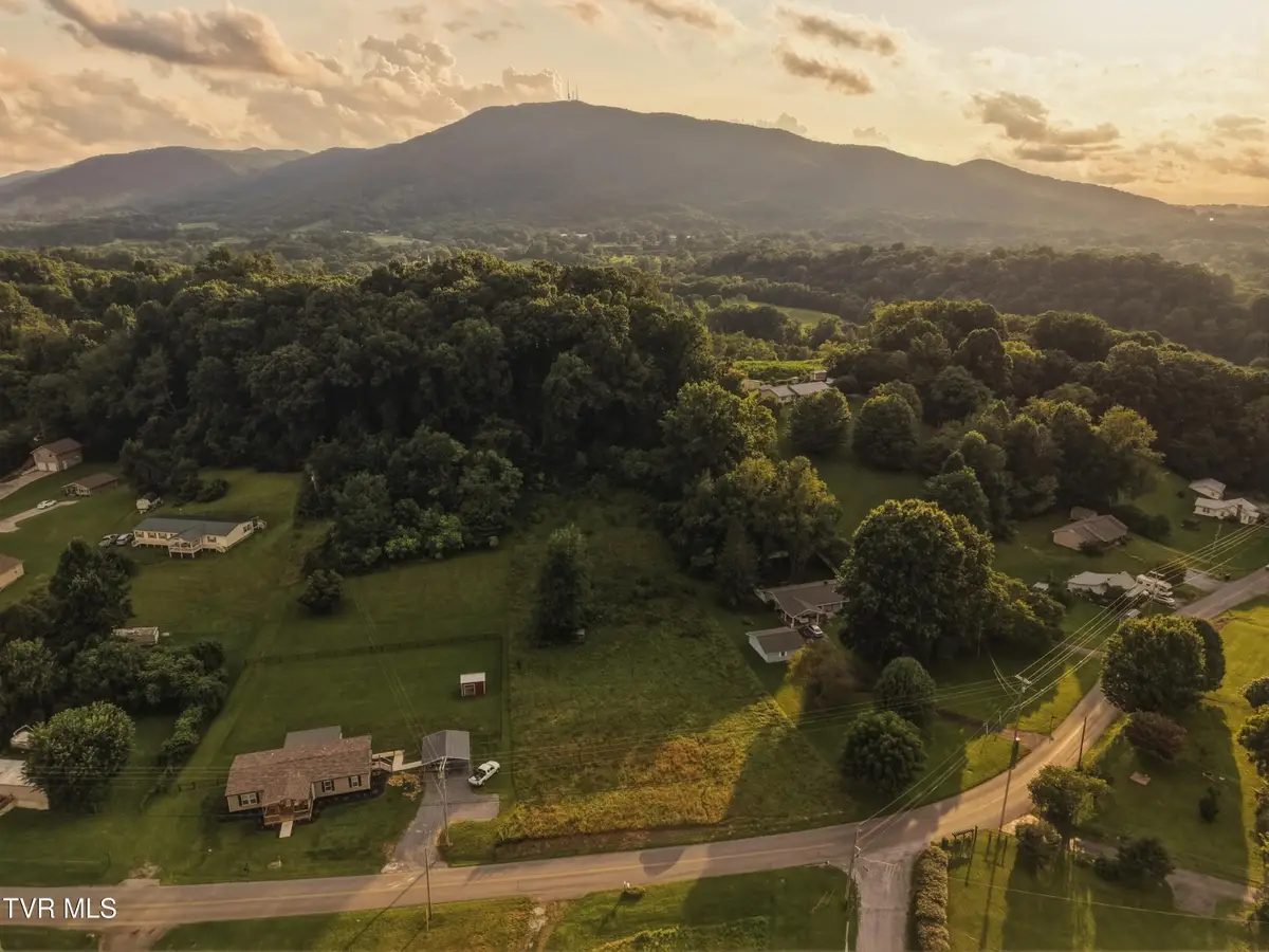 178 Rock House Road, Johnson City, TN 37601 - #1