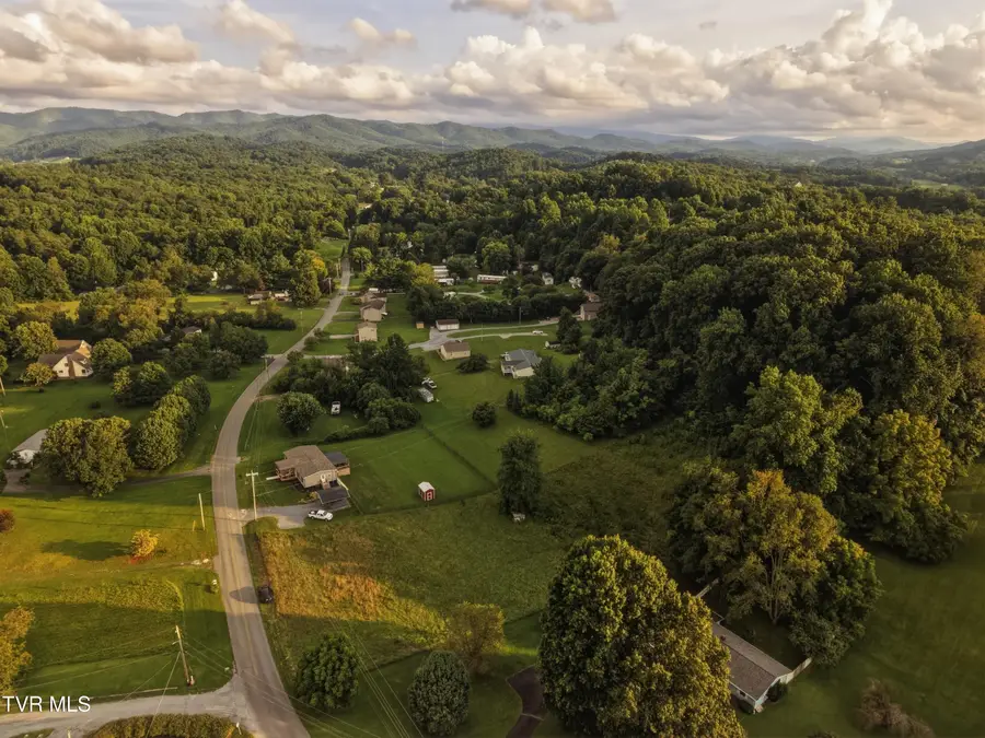 178 Rock House Road, Johnson City, TN 37601 - #2