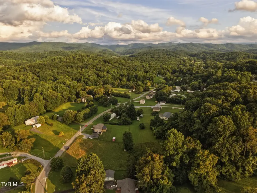 178 Rock House Road, Johnson City, TN 37601 - #3