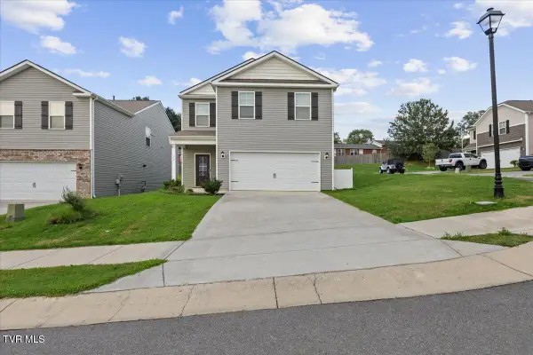 53 Thread Lane, Johnson City, TN 37604
