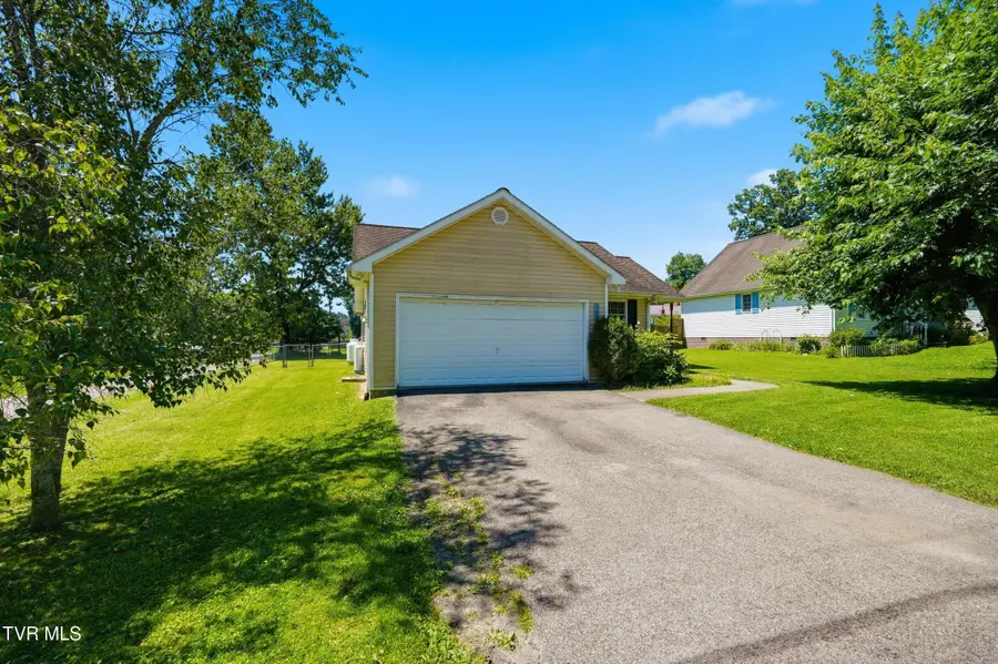 108 Northeast Kelly Street, Wise, VA 24293 - #3