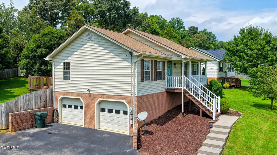 302 Maple Ridge Drive, Jonesborough, TN 37659 - #2