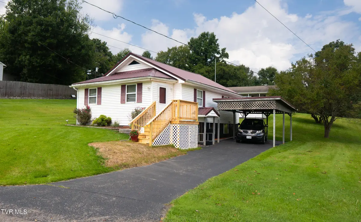 806 Southwest Nash Street, Wise, VA 24293 - #1